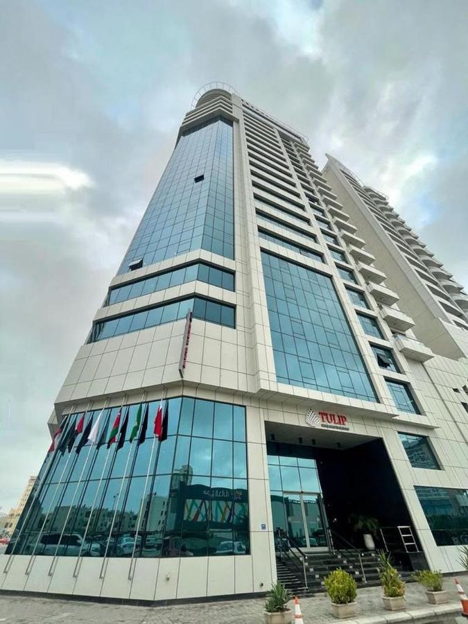 Tulip Hotel & Suites Manama Exterior photo